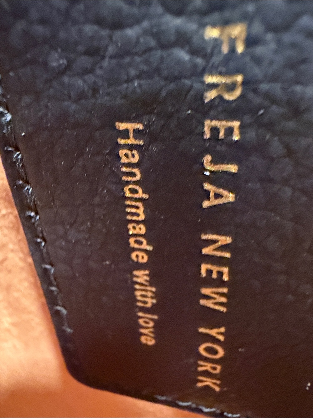 Classic Black Leather Tote Bag - Sleek Everyday Carry - Picture 2 of 5